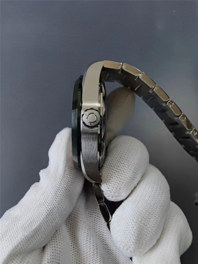 VS廠歐米茄海馬150米系列墨綠世界時(shí)怎么樣