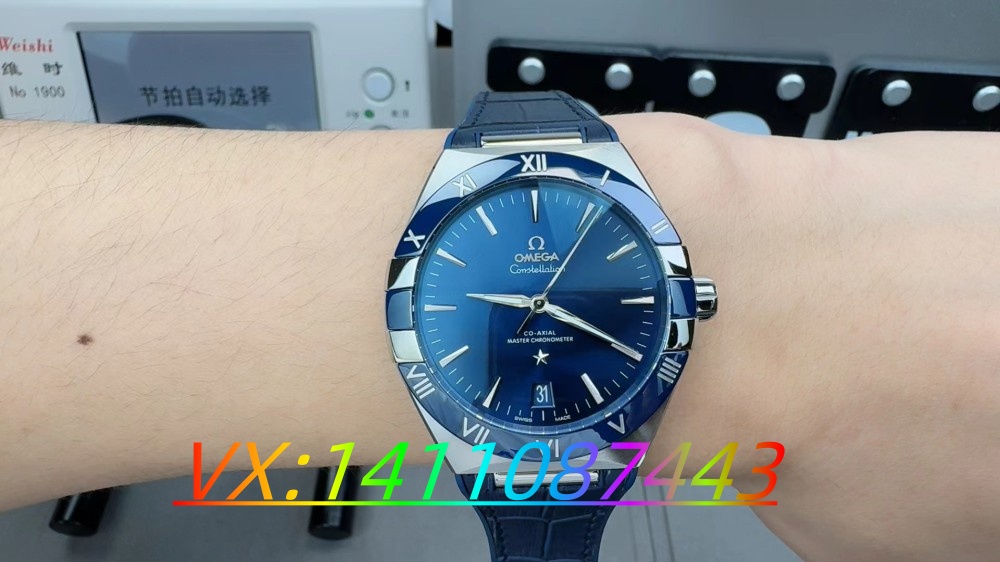 探索VS歐米茄五代星座8900/8901機芯的精湛細節做工