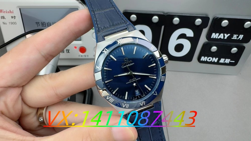 探索VS歐米茄五代星座8900/8901機芯的精湛細節做工