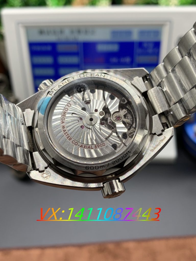 VS歐米茄海馬系列四分之一橙腕表配置8900機芯細節實拍