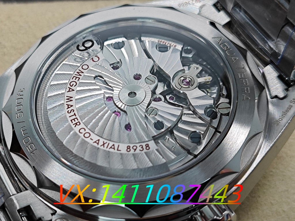 VS廠歐米茄海馬世界時搭載8938機芯是否一眼假？