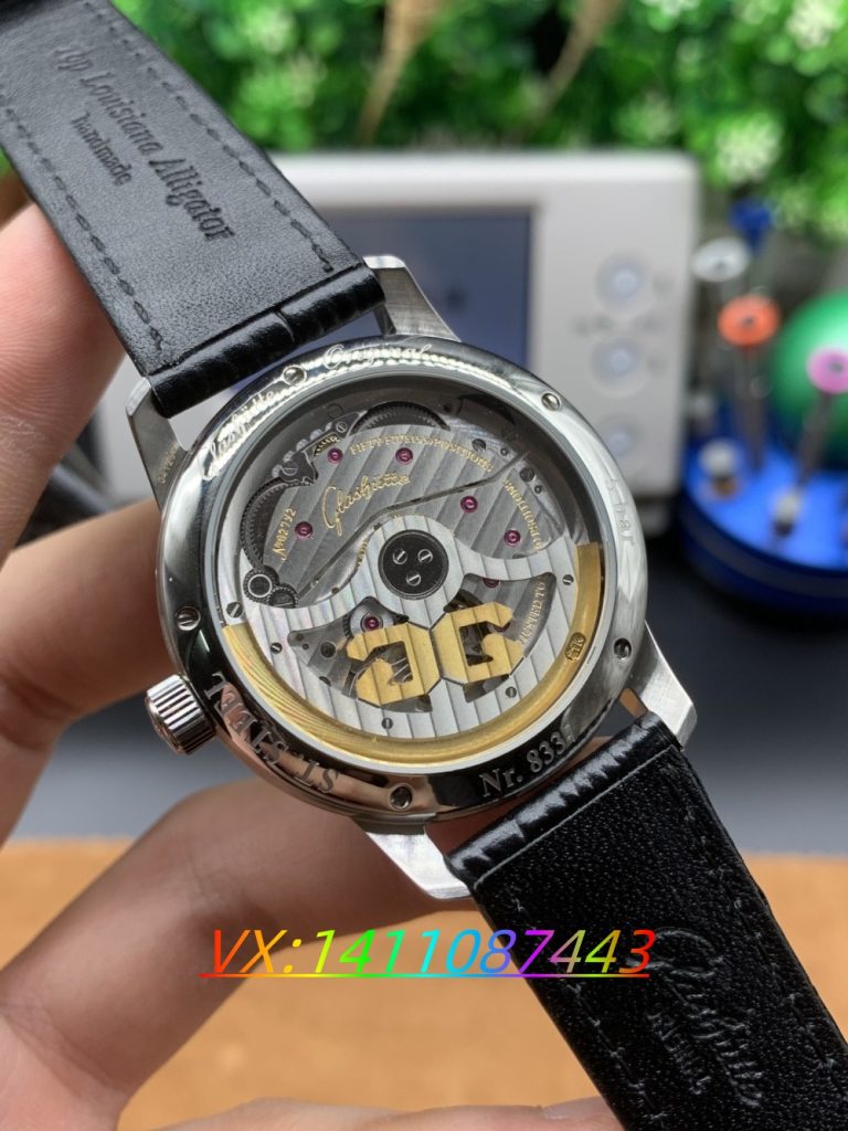 GL工廠匠心獨(dú)運(yùn):格拉蘇蒂參議員大日歷真月相表的技術(shù)革新探秘