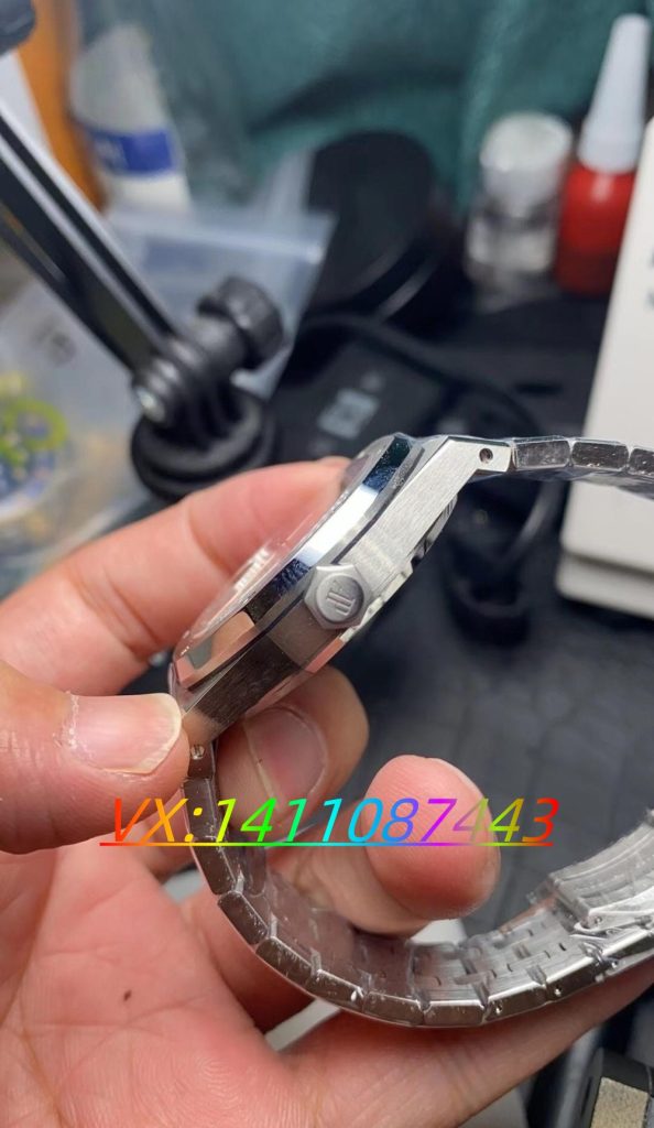 深度解析:APS愛彼15450女款37mm女表究竟好在哪？