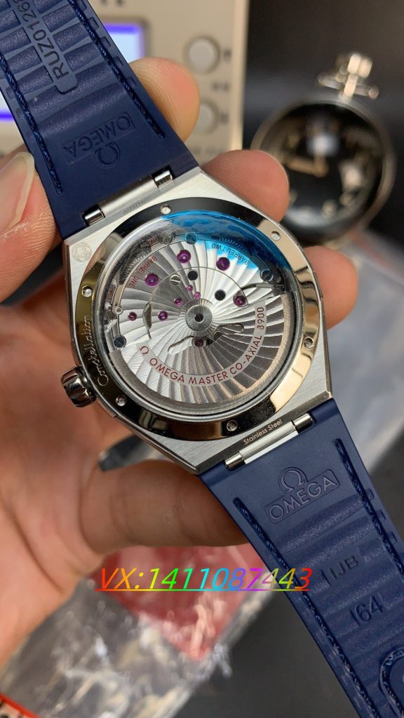 VS歐米茄星座8900機芯評測:復刻表中的卓越動力源?