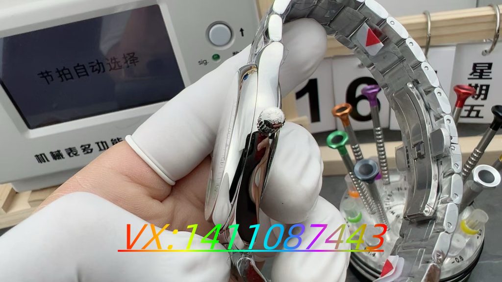 AF廠浪琴四針月相評測:做工細節與入手價值分析