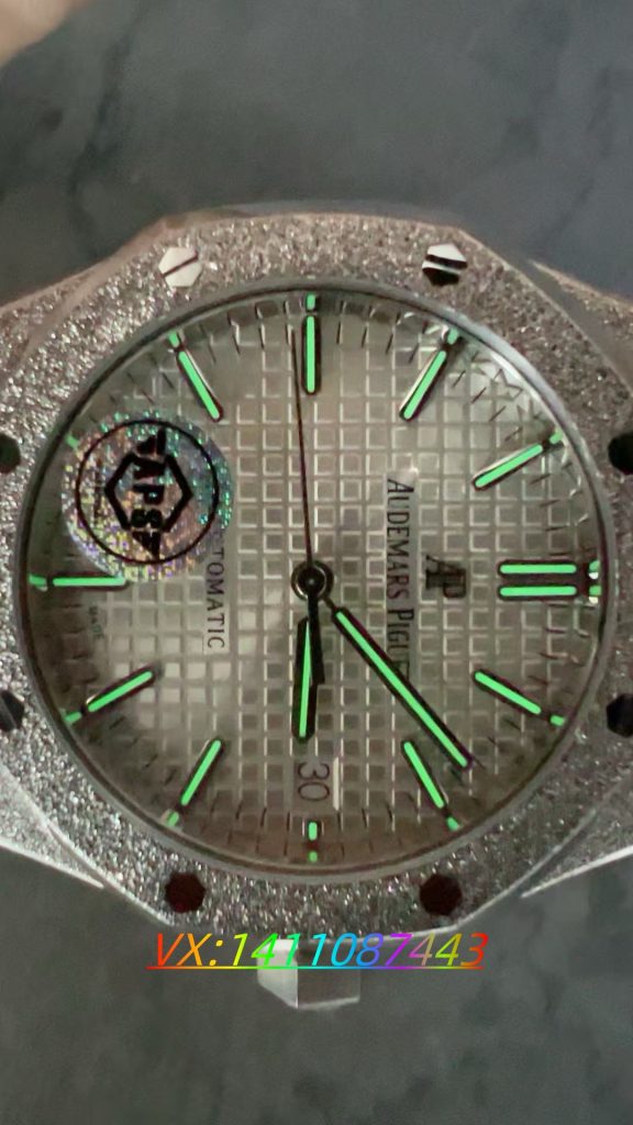 APS霜金15450評測:奢華與工藝的極致融合?