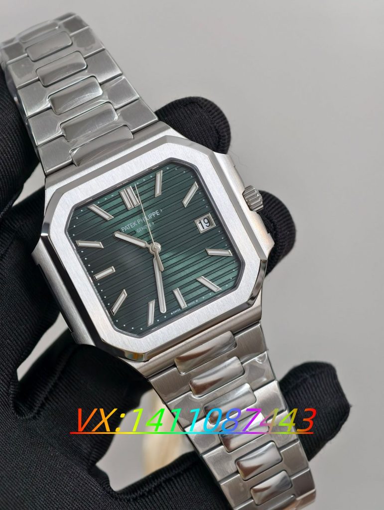 PPF新品方形鸚鵡螺5821綠面評測:奢華與實用的完美融合?