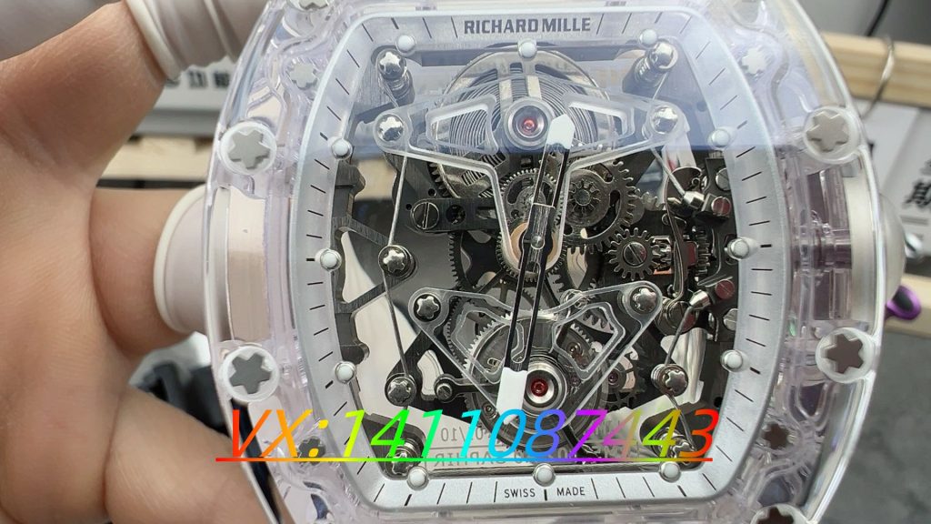 EUR廠雪流璃陀飛輪實(shí)拍評(píng)測:機(jī)械藝術(shù)的透明之美?