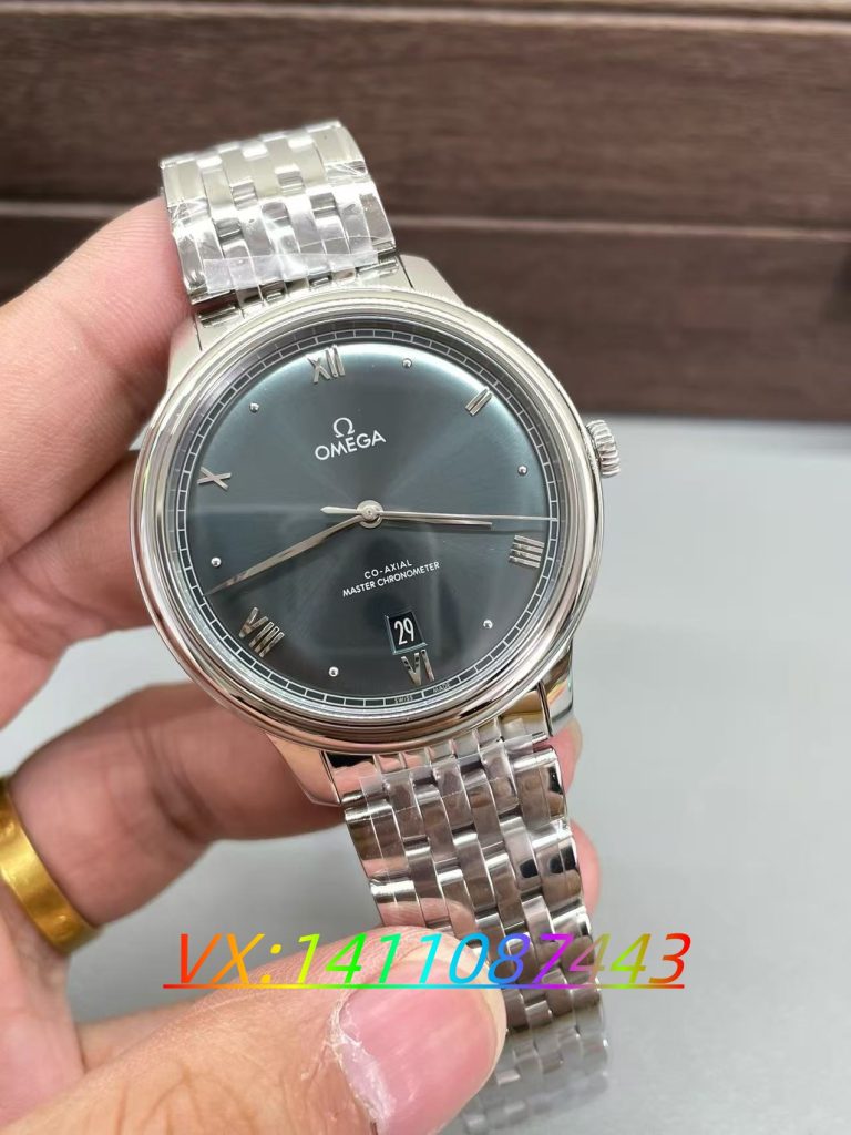 VS廠新品蝶飛系列40mm綠面放射紋腕表評測