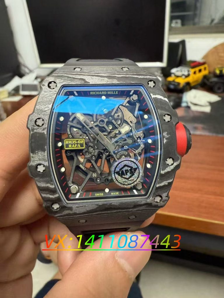 Aps理查德RM35-02復(fù)刻表深度評測:ntpt表殼與無卡度機芯的卓越融合?